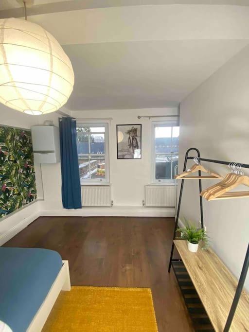 Chic 2 Bed In Brick Lane London
