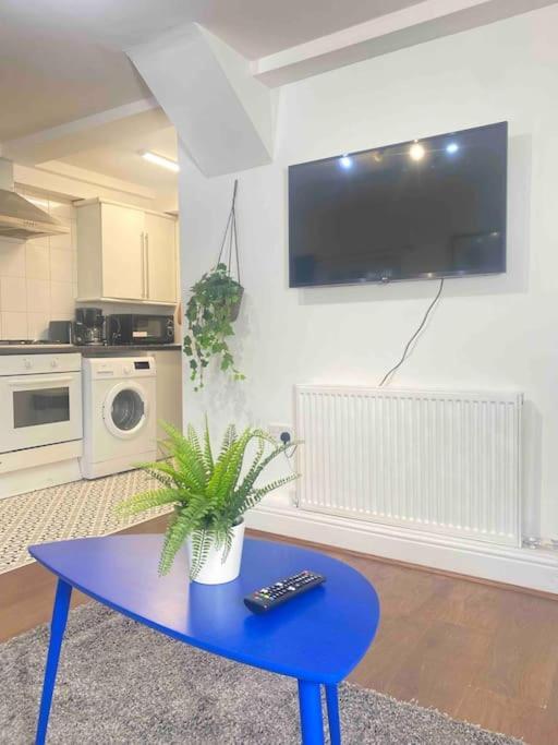 Chic 2 Bed In Brick Lane Apartment London