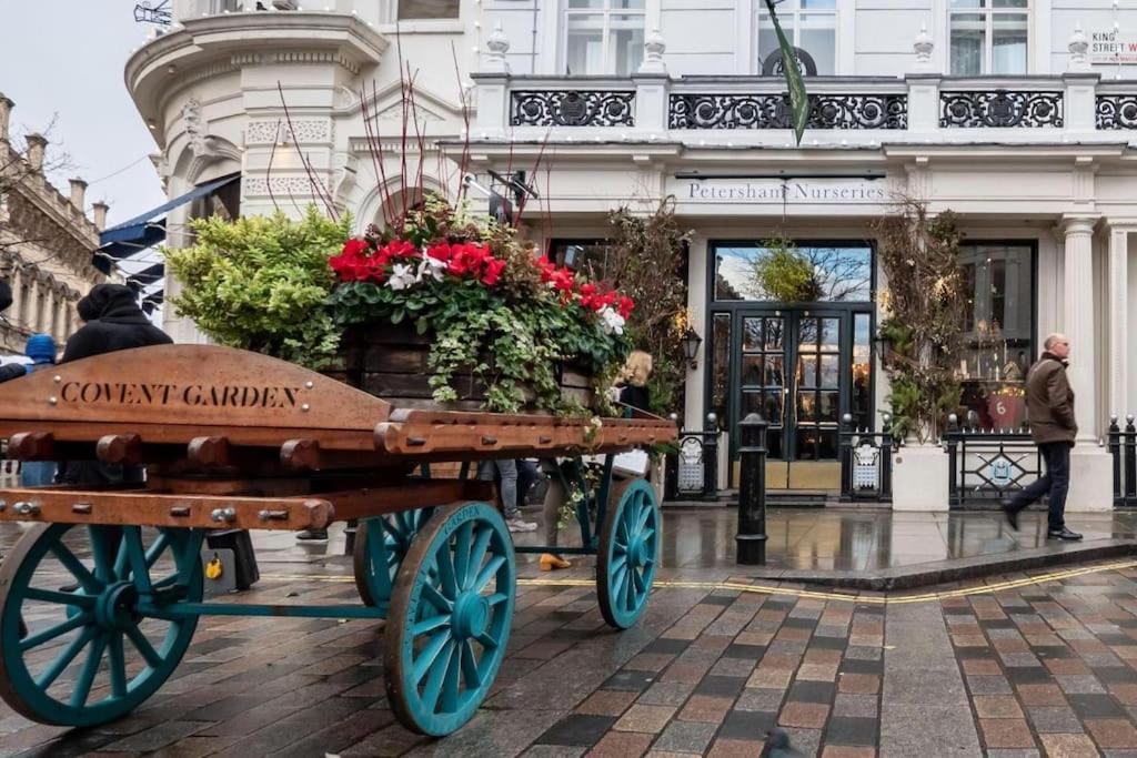 Large 3 Bedroom Covent Garden Appartement *