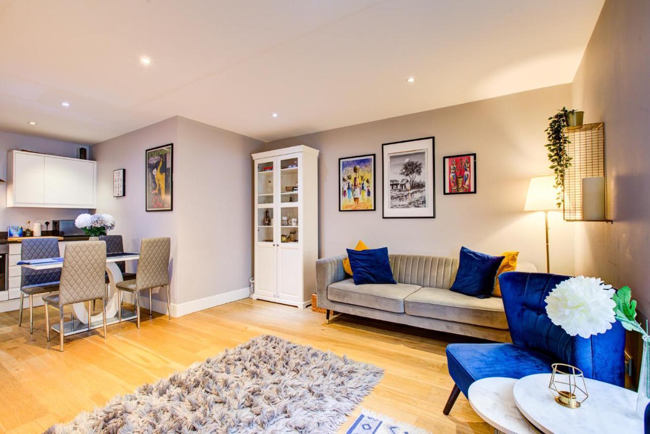 2 Bedroom Spacious In The Heart Fulham Apartment London