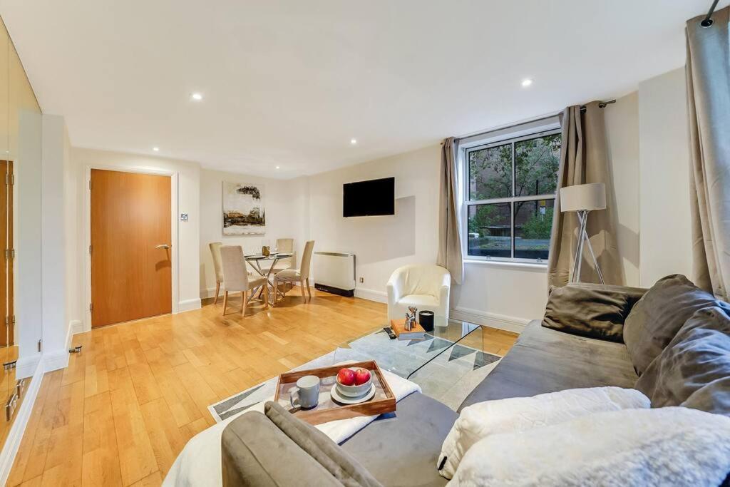 Spacious 1 Bedroom Near Marble Arch Londen