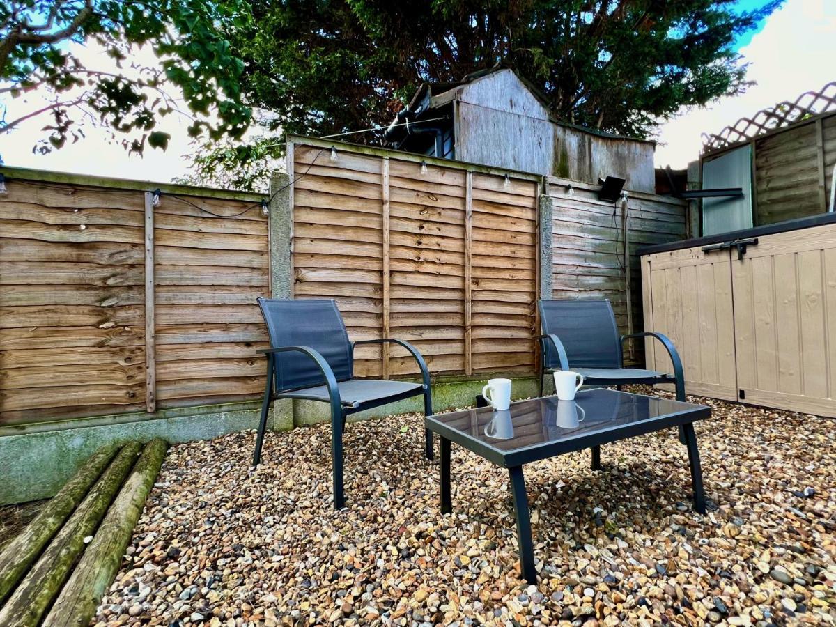 Holiday home Clarence House 3 Bedrooms 8min To Station E17 North East