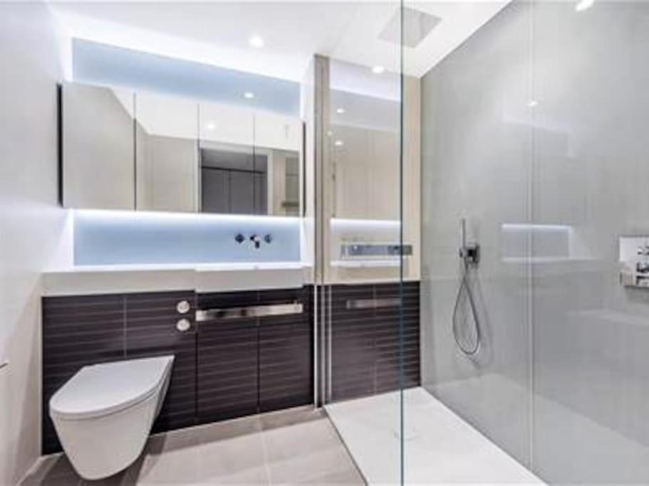 Apartment Battersea Power Station, Zone 1 *