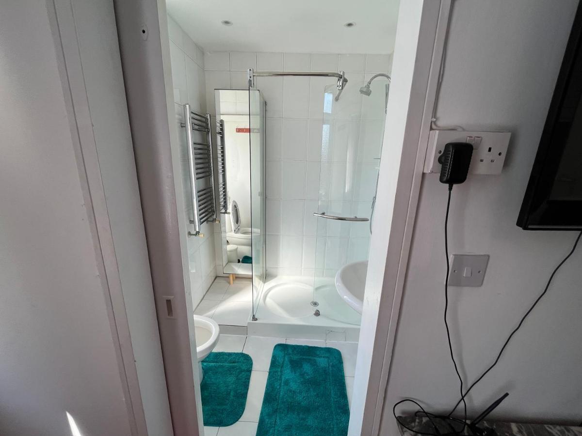 Urluxury 4 Bedroom 5-baths House In Marble Arch, Apartment