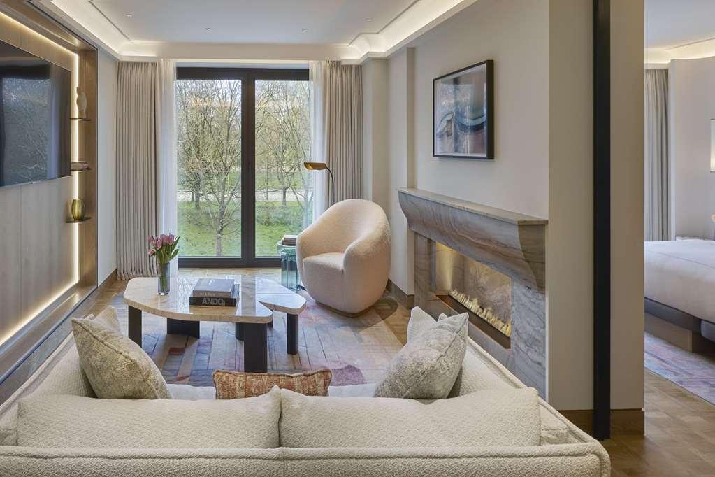 The Berkeley, Maybourne