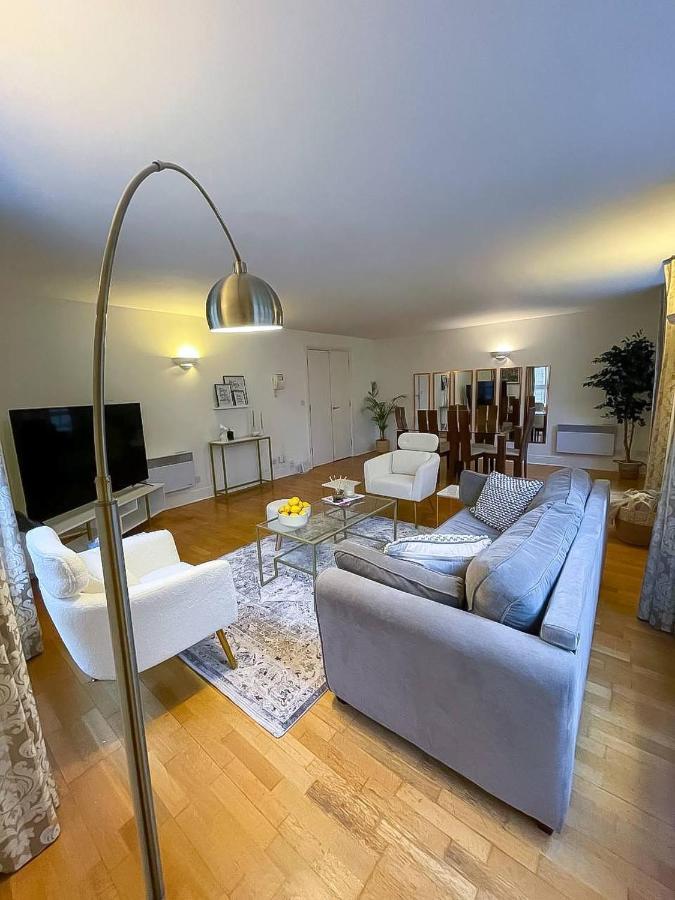 Luxury 2 Bedroom In Central At Affordable Rates Apartment *