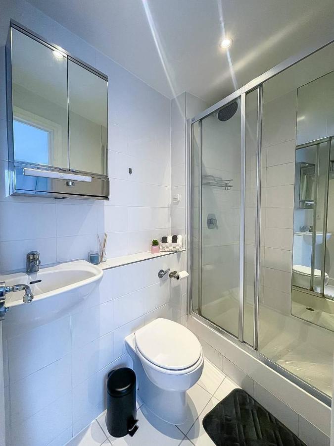 Apartment Luxury 2 Bedroom In Central At Affordable Rates London