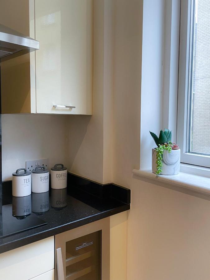 Apartment Luxury 2 Bedroom In Central At Affordable Rates London