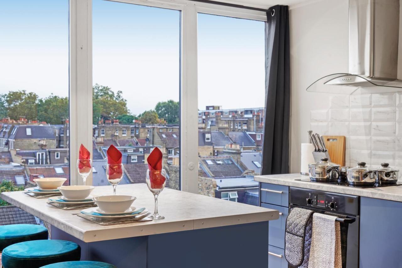 Apartment Stunning Flat In Fulham - Great Views!- Sleeps 6 London