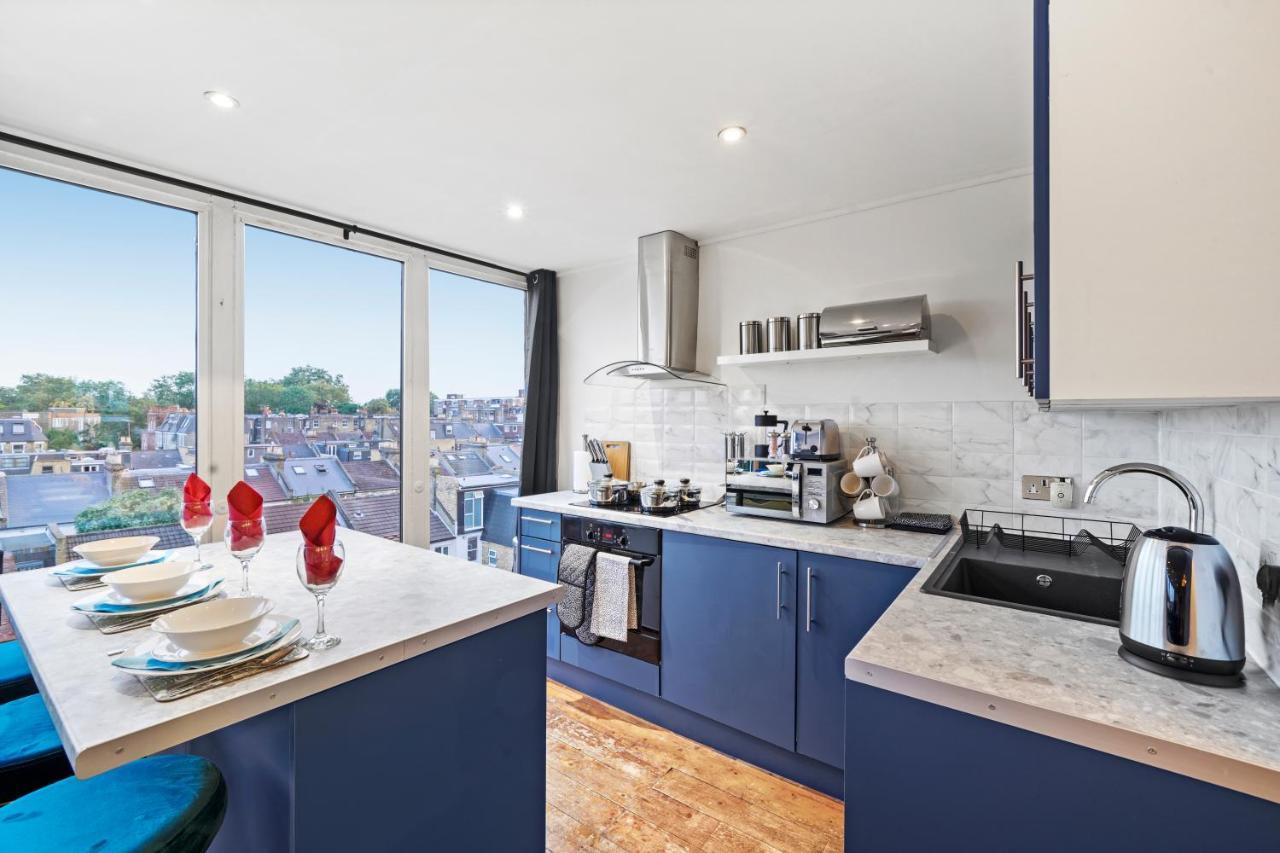 Apartment Stunning Flat In Fulham - Great Views!- Sleeps 6 *