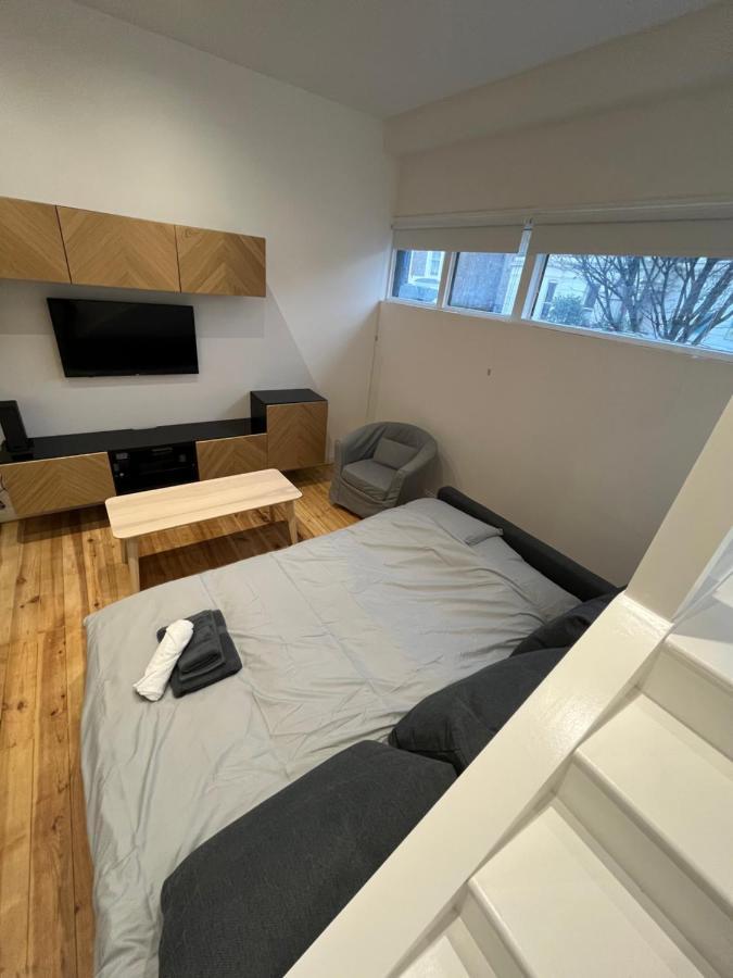 Modern Next To Little Venice Apartment *