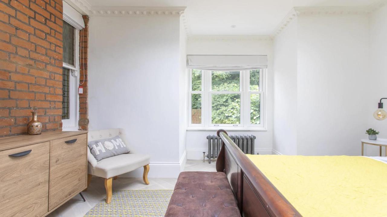 Spacious Flat In Apartment
