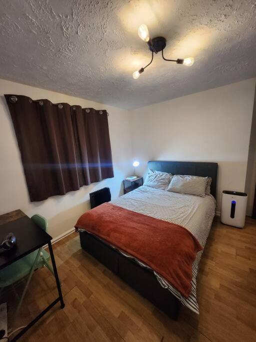Amazing 1 Bed Flat, Sw19 Apartment London