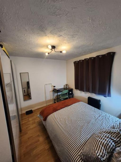 Amazing 1 Bed Flat, Sw19 Apartment London