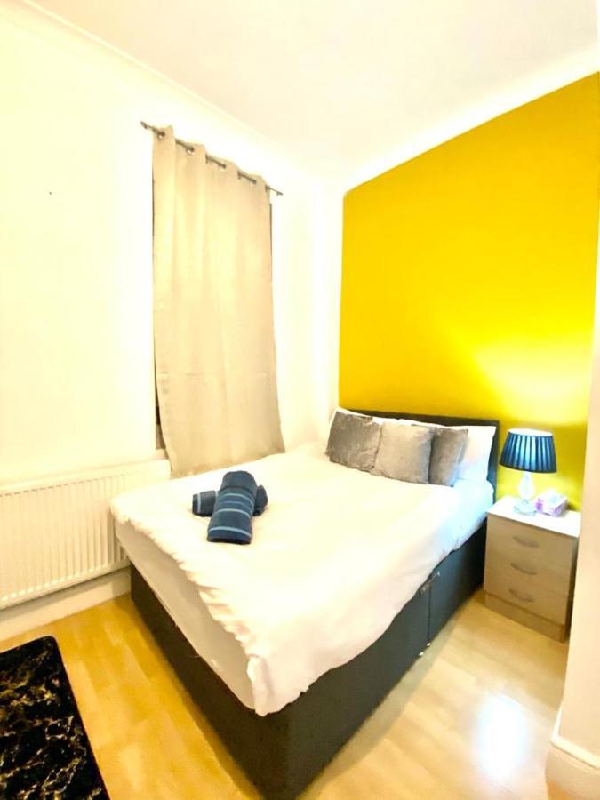 Lovely 3 Bedroom Property Next To Paddington Station Central Londres