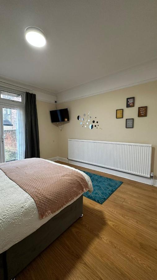 Willesden Guest 130