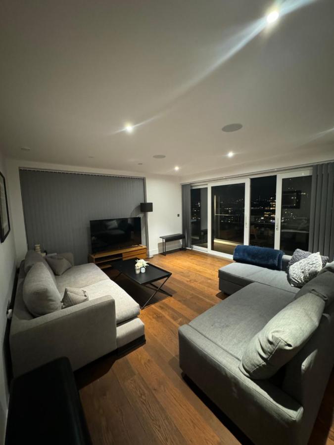 2 Bed 2 Bath - Amazing Views Of And River Thames