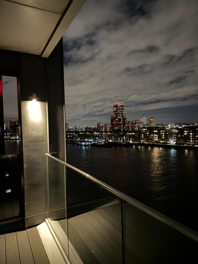 Apartment 2 Bed 2 Bath - Amazing Views Of And River Thames *