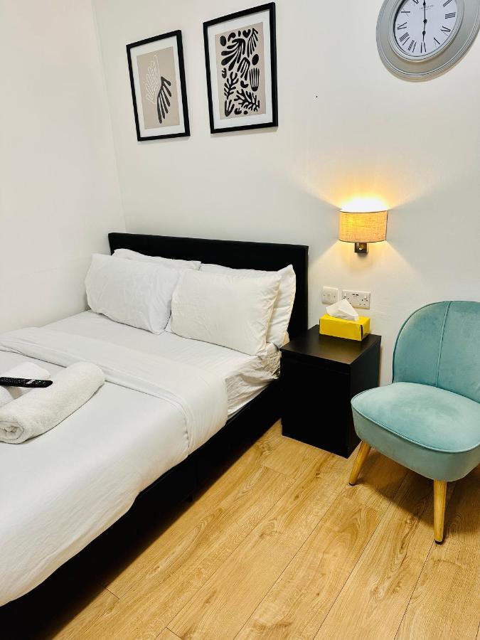 Apartment Private Studio Flat In London