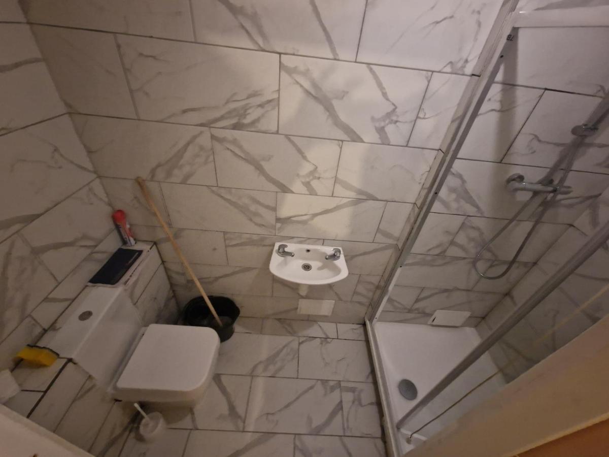 Large Homestay London