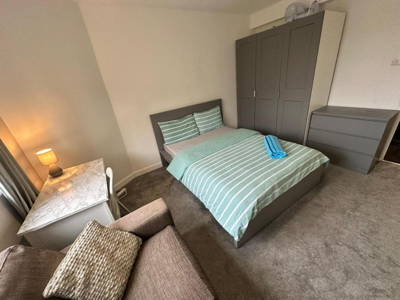 Karen House R3 * Londen