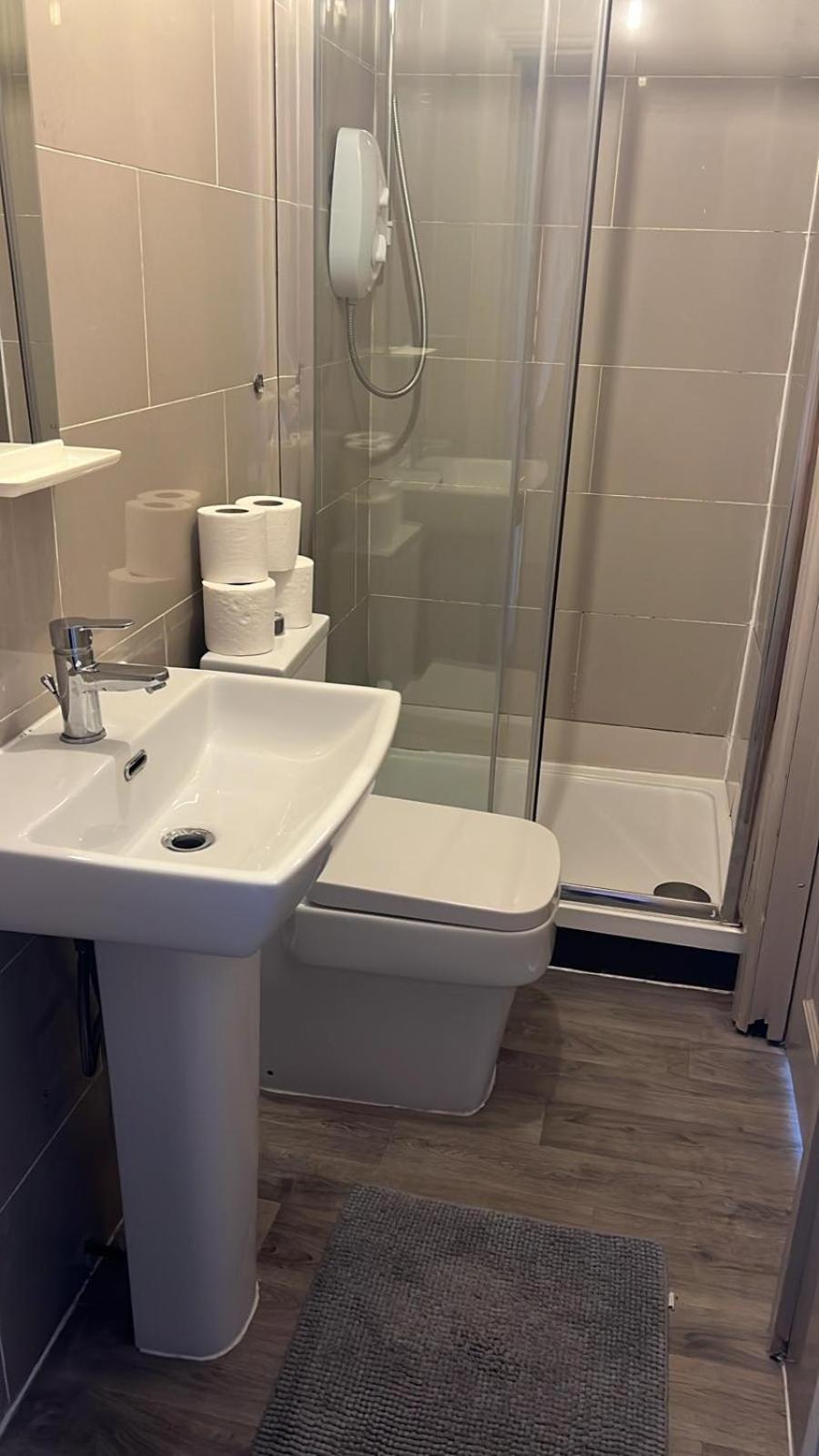 Stockwell Apartment- Ground Floor Apartment London