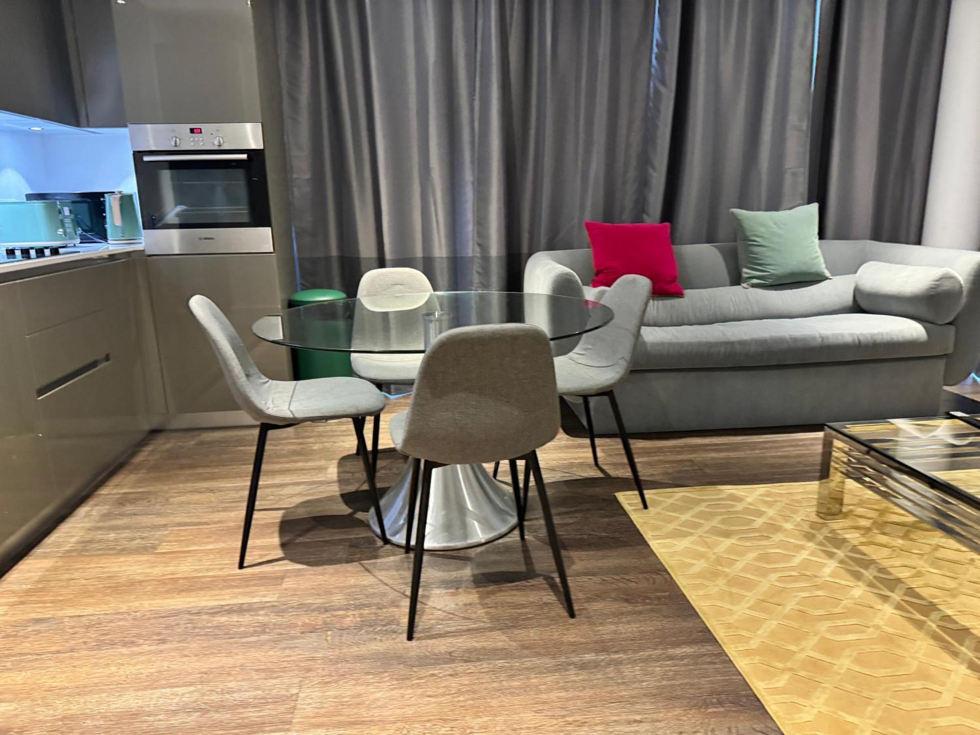 Apartment Phoenix 2 Bedroom In London