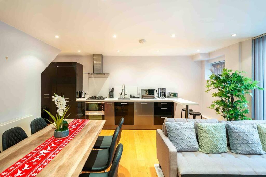 Sweet 3brs House Close To Oxford & Soho Villa London