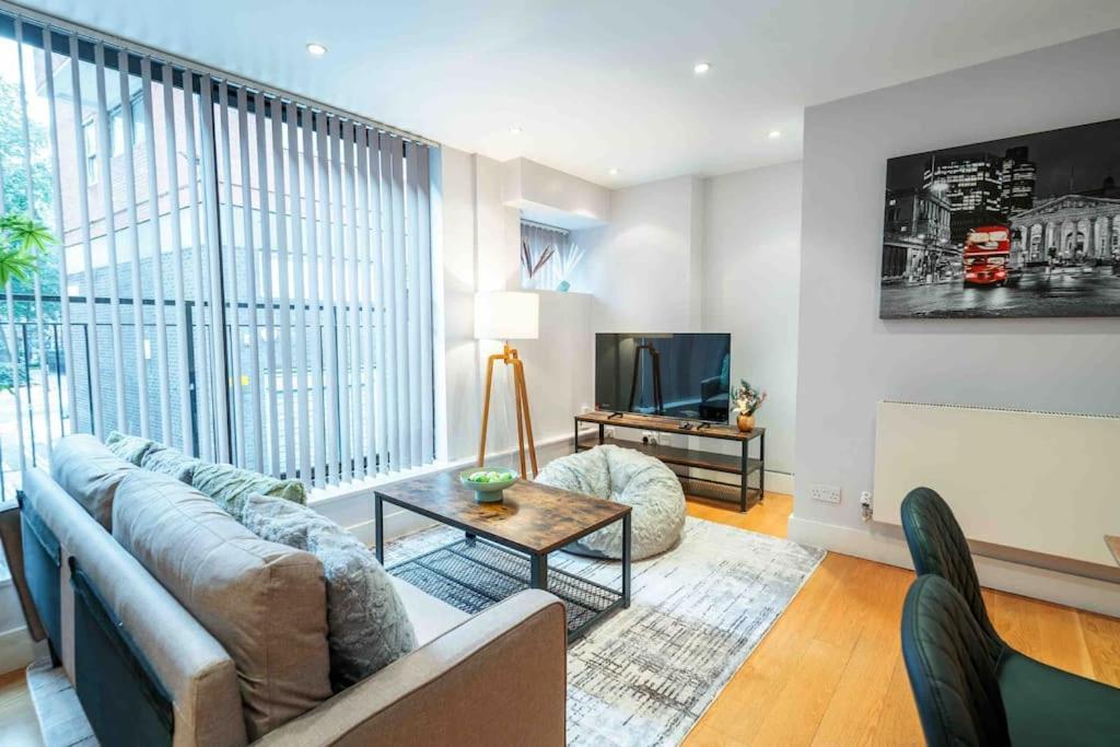 Villa Sweet 3brs House Close To Oxford & Soho *