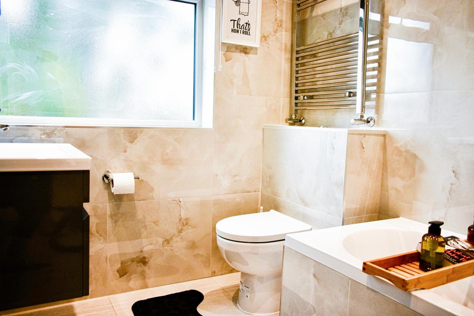 Apartment Wembley Luxury: Two-bedroom With Parking London