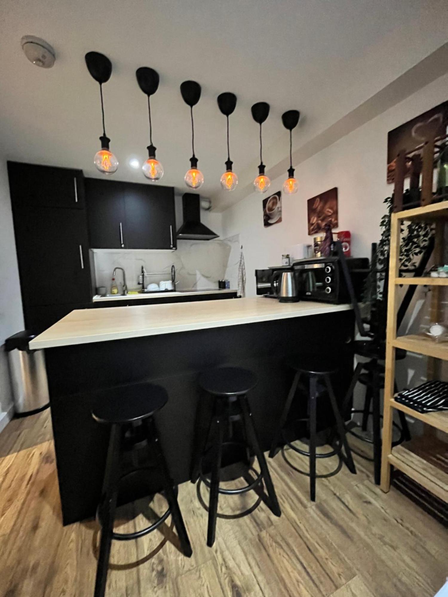 Kamilla's Zone-1 Homestay