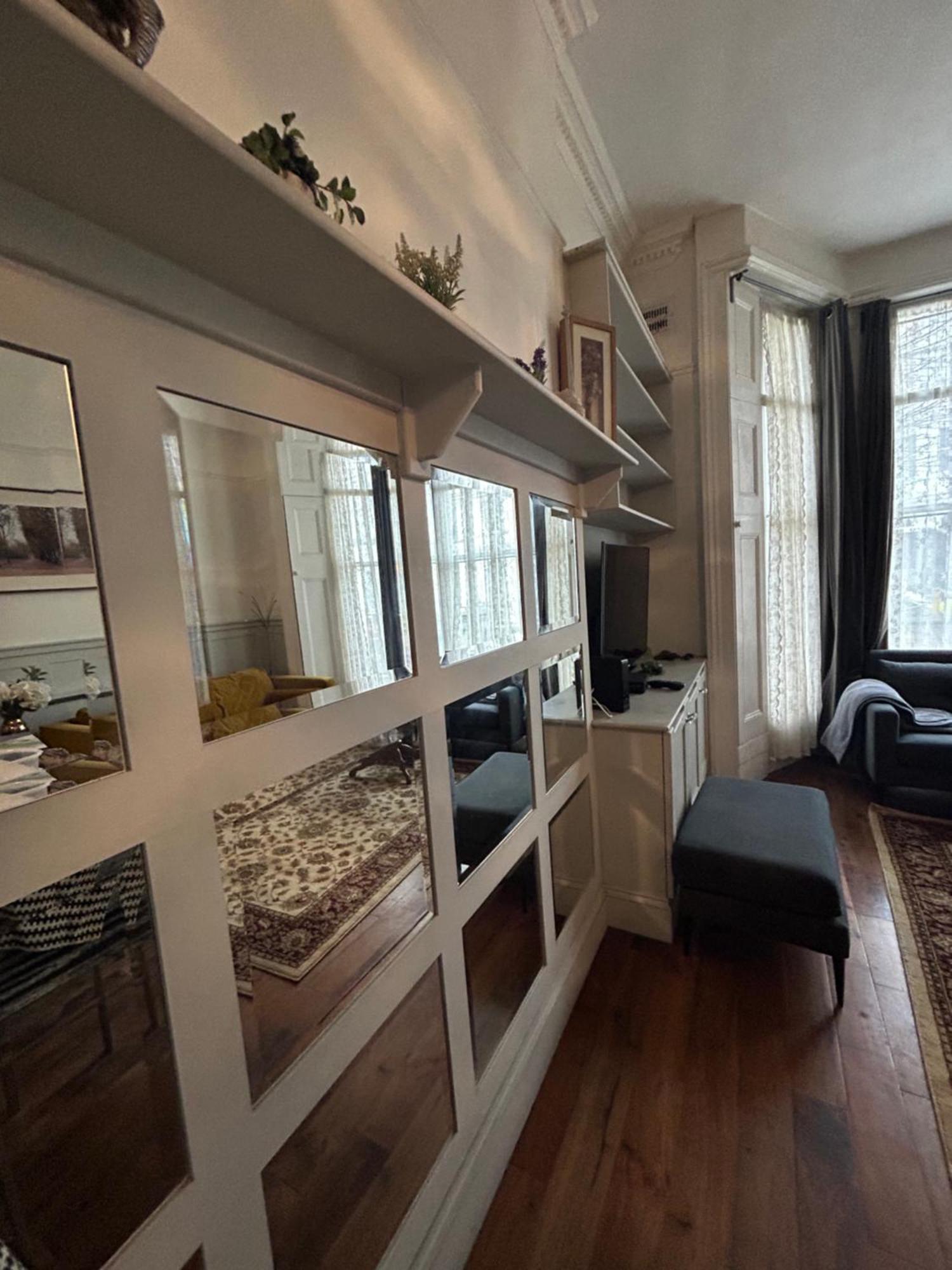 Stunning Holland Park 2 Bedroom - Sleeps 6 London