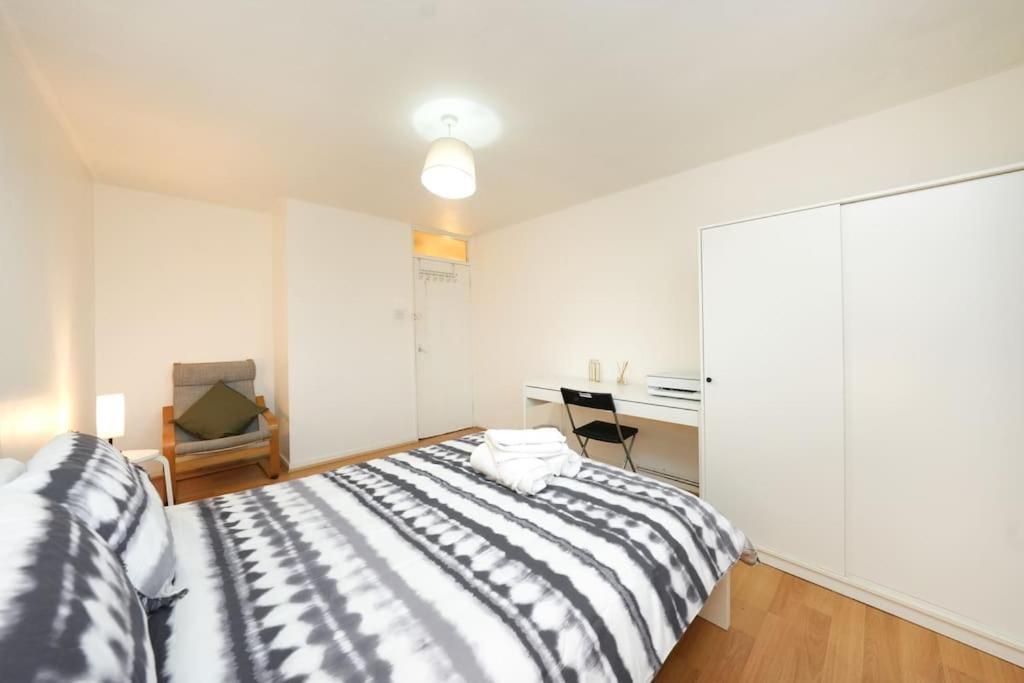 Apartamento Oasis Flat With High-speed Broadband And Free Parking *