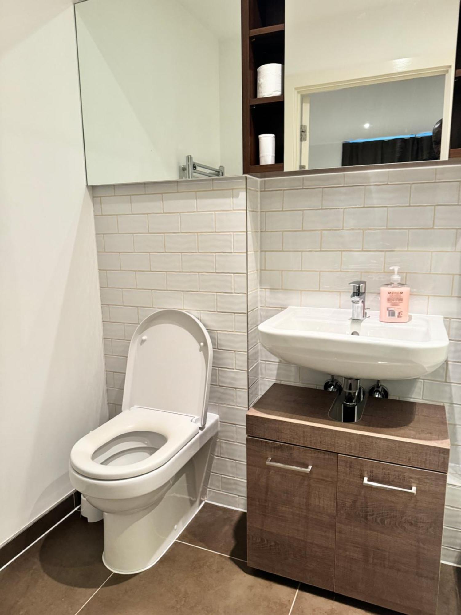 Phoenix 2 Bedroom In London