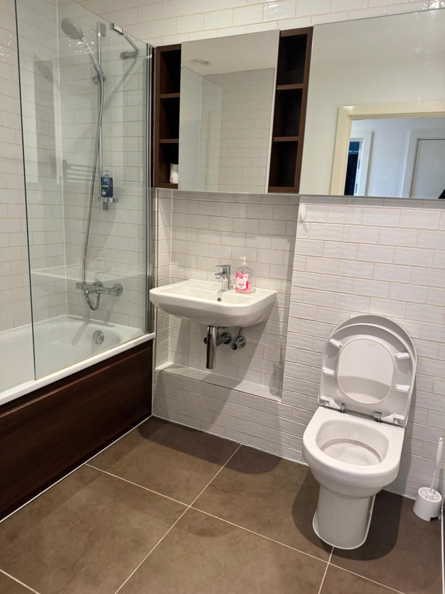 Phoenix 2 Bedroom In Apartment *