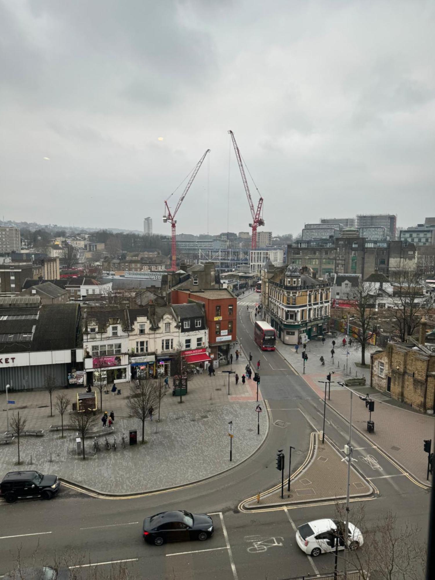 Phoenix 2 Bedroom In * London