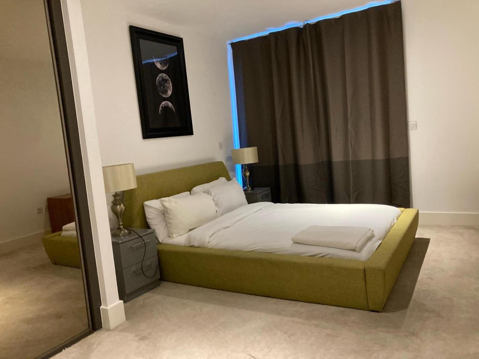 Phoenix 2 Bedroom In Apartment