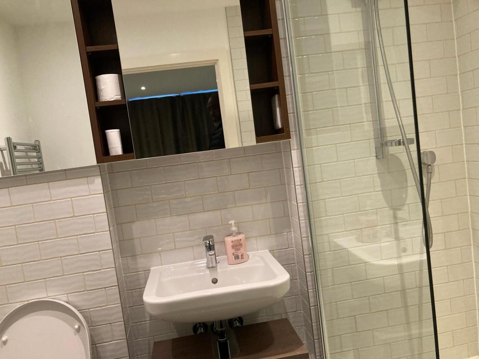 Apartment Phoenix 2 Bedroom In London