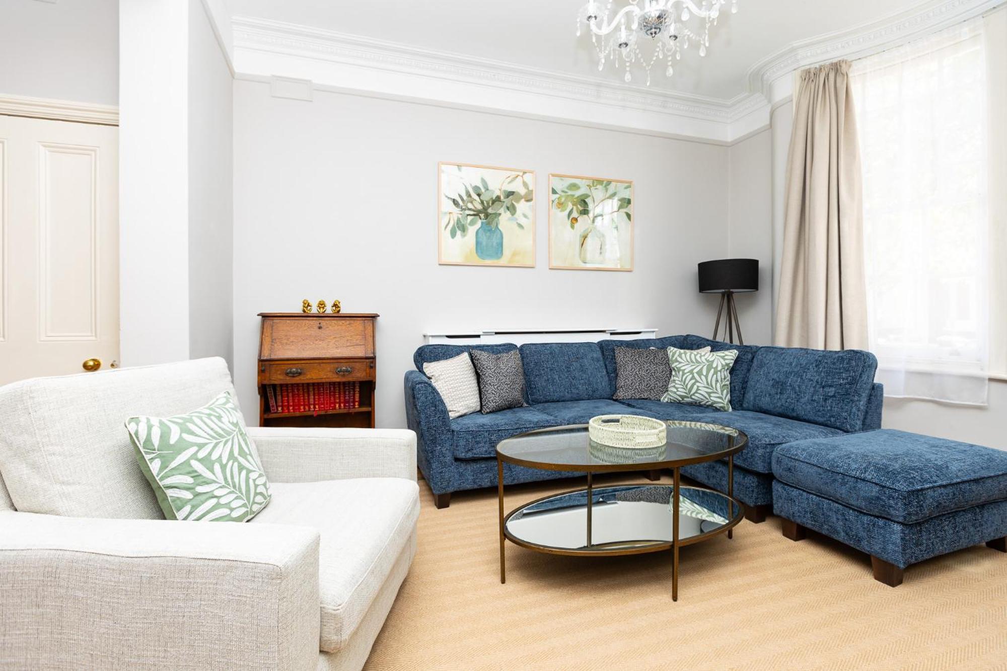 Charming 4 Bed Victorian House In Clapham Old Town Appartement Londen