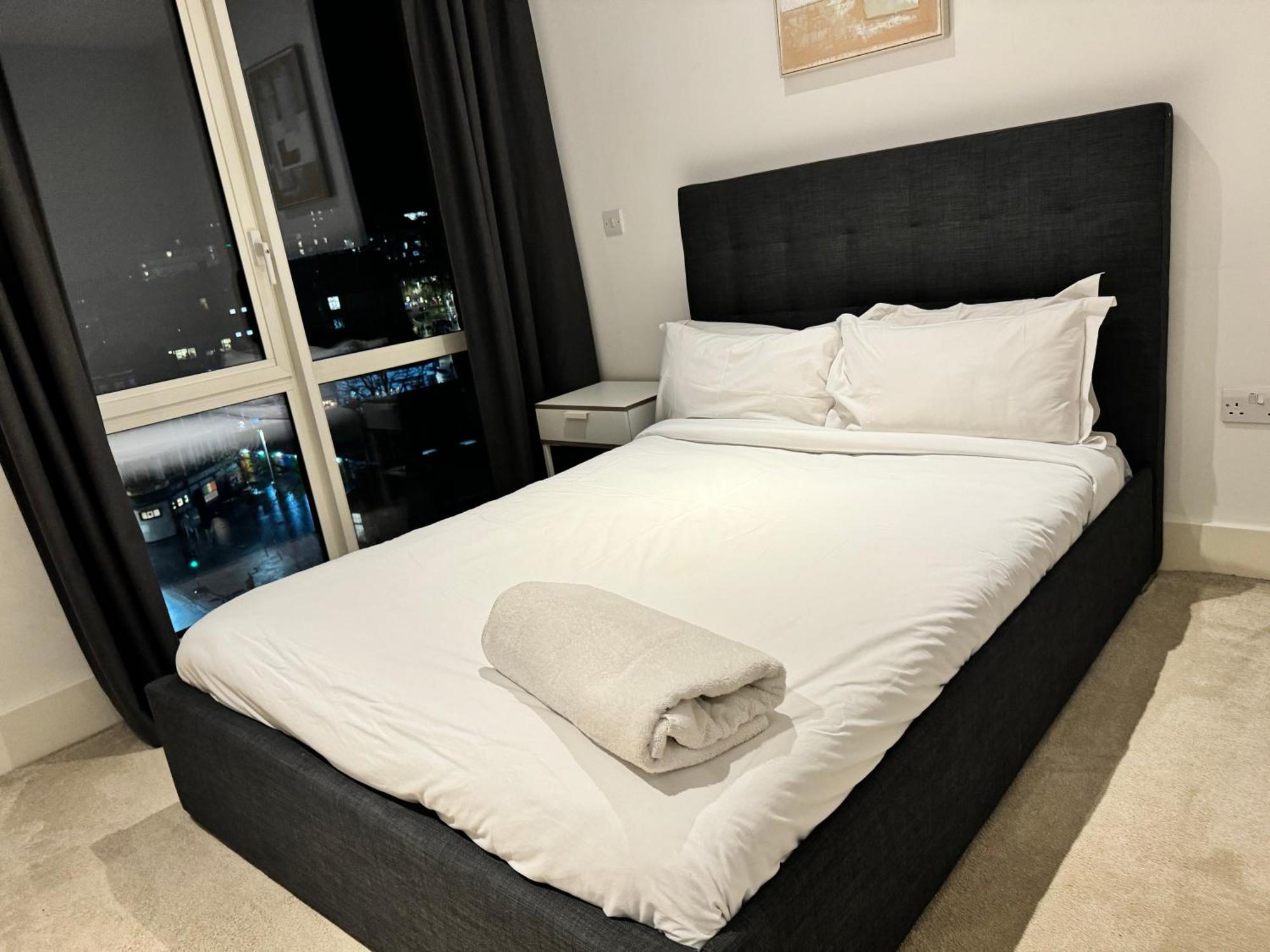 Phoenix 2 Bedroom In *