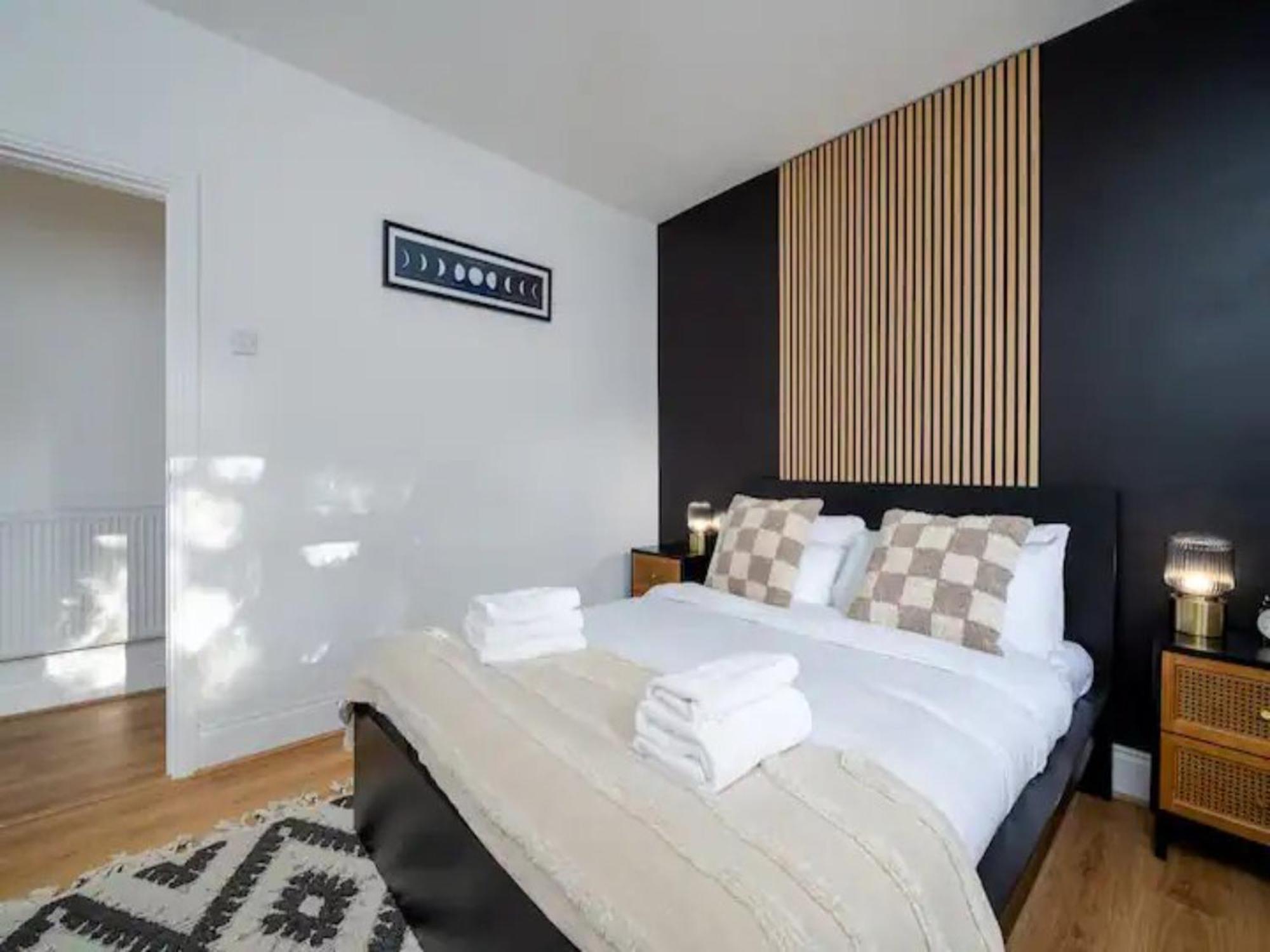 Pass The Keys Modern And Bright Minutes From Apartamento *