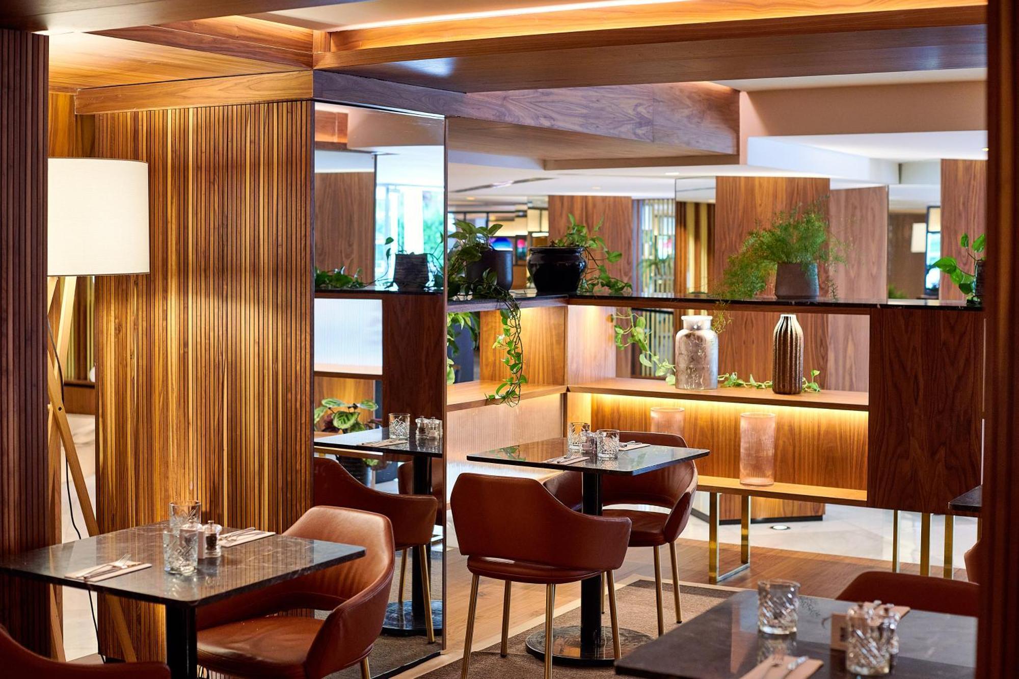 Melia White House Hotel 4*