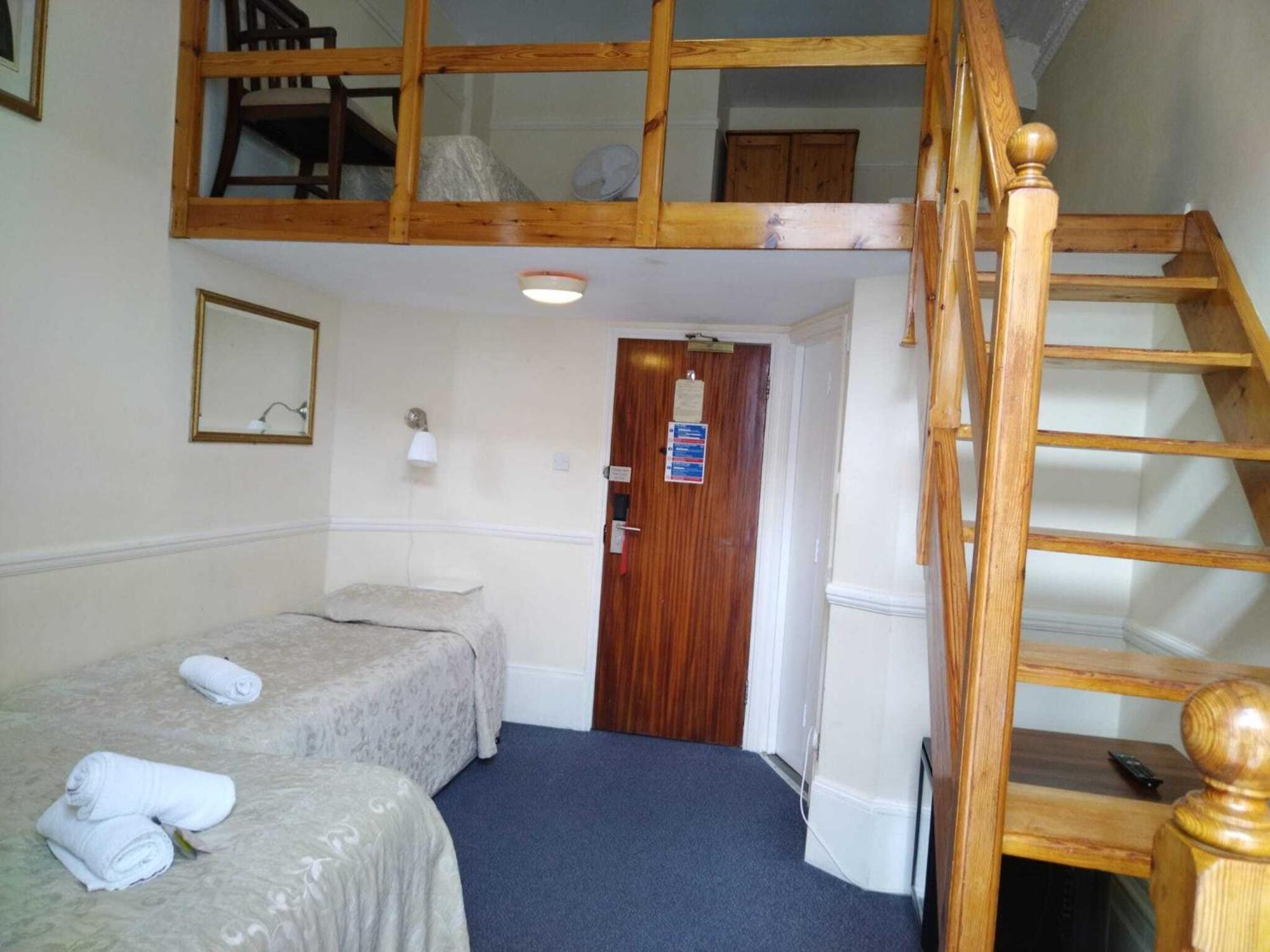 St Simeon Hotel 2*