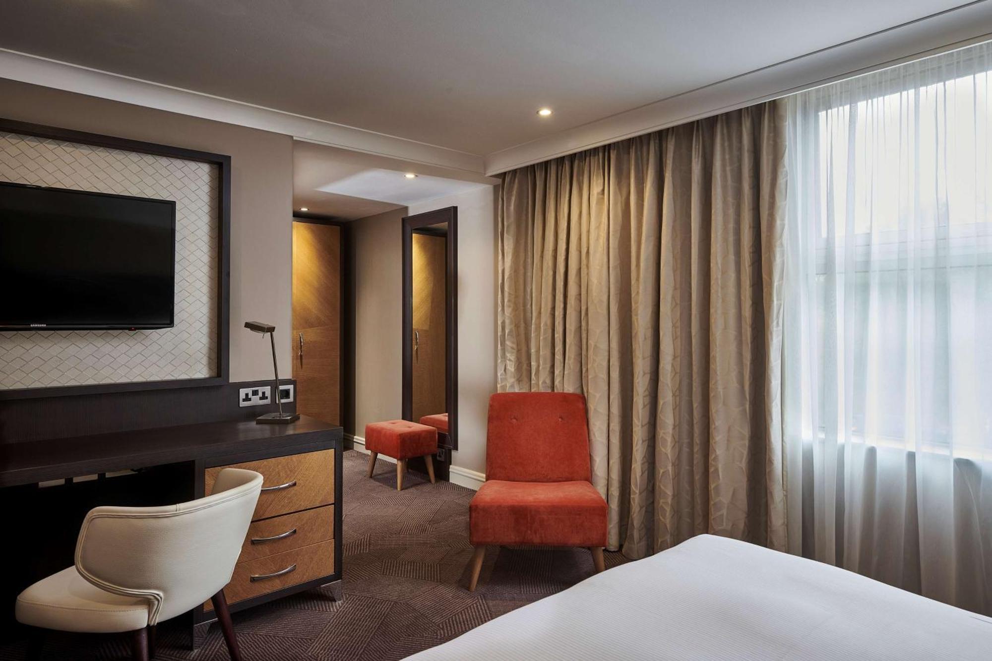 Doubletree By Hilton Ealing