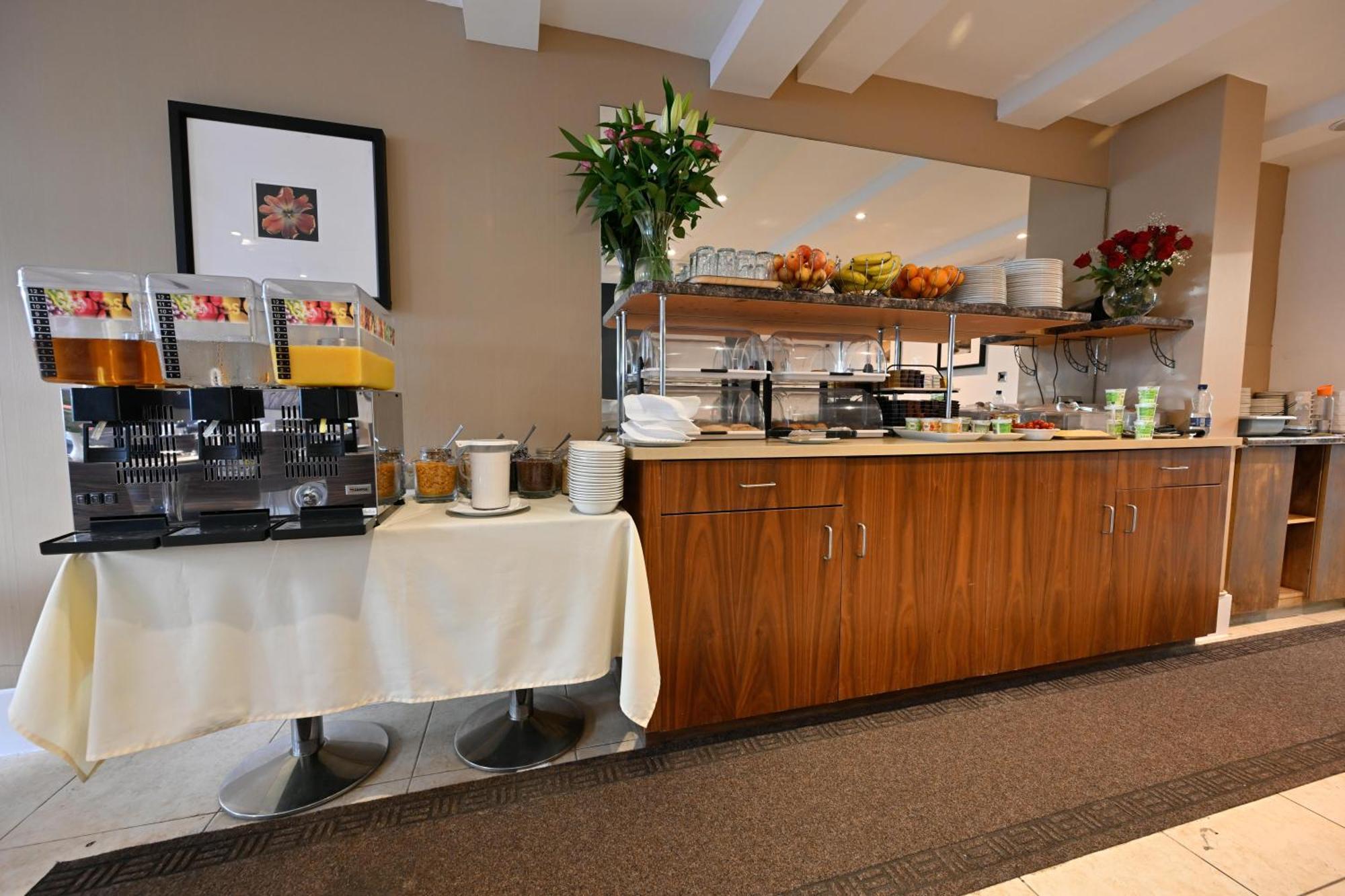 Kensington Court - Earls Court Hotel London