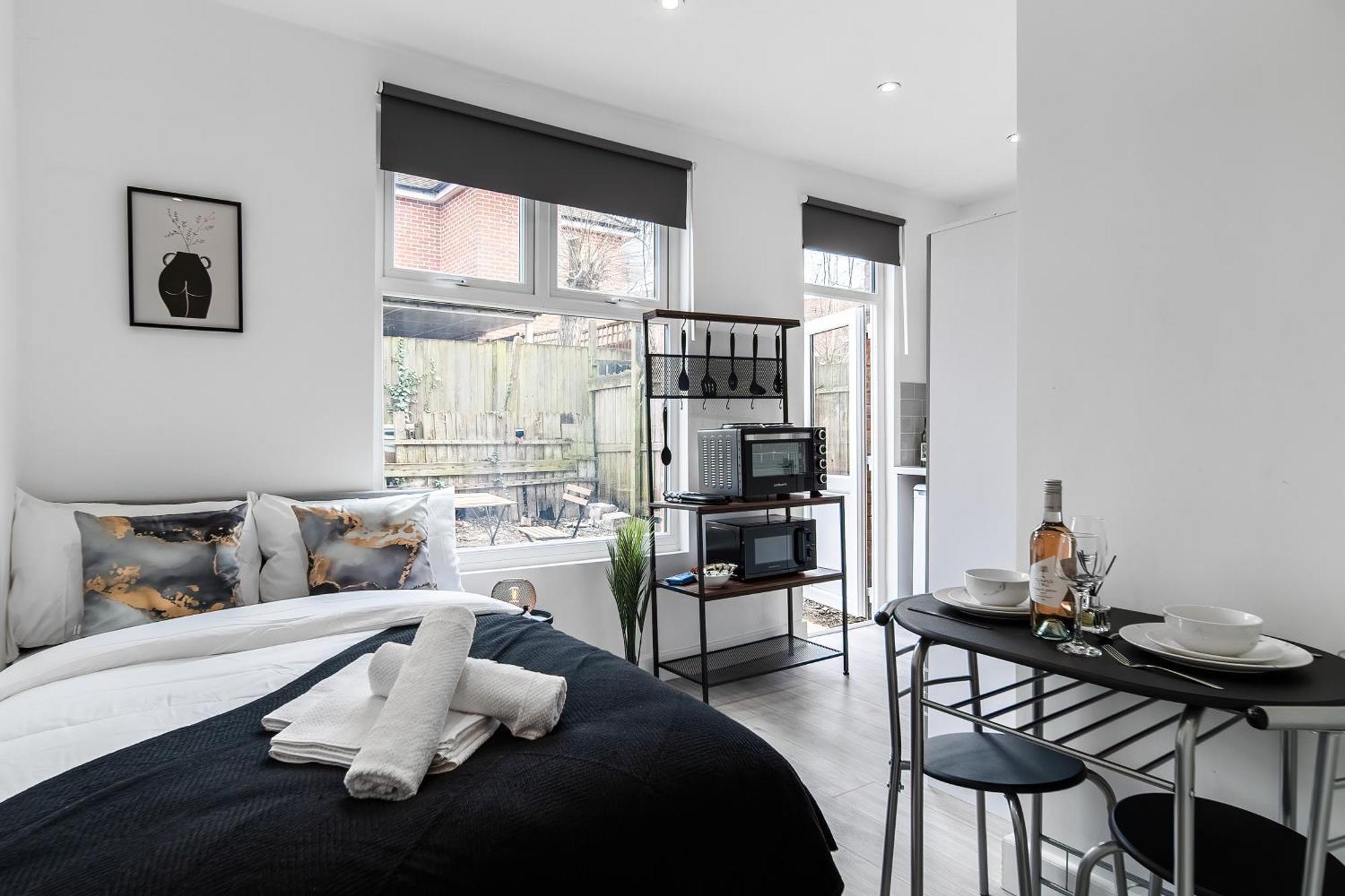 Modern Studio By Livestay Short Lets & Serviced Gasthof London