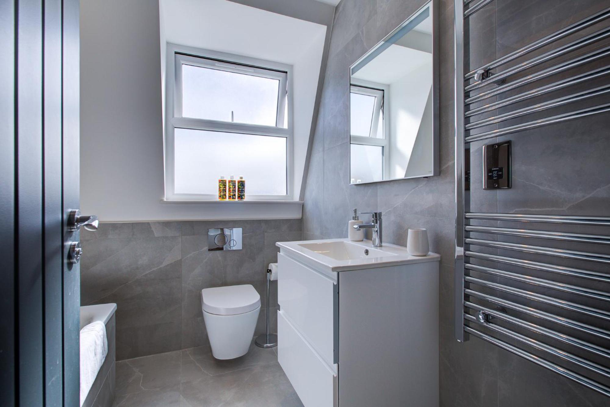 Hybrid Resi - London, Fulham Near Chelsea And Putney Apartment London
