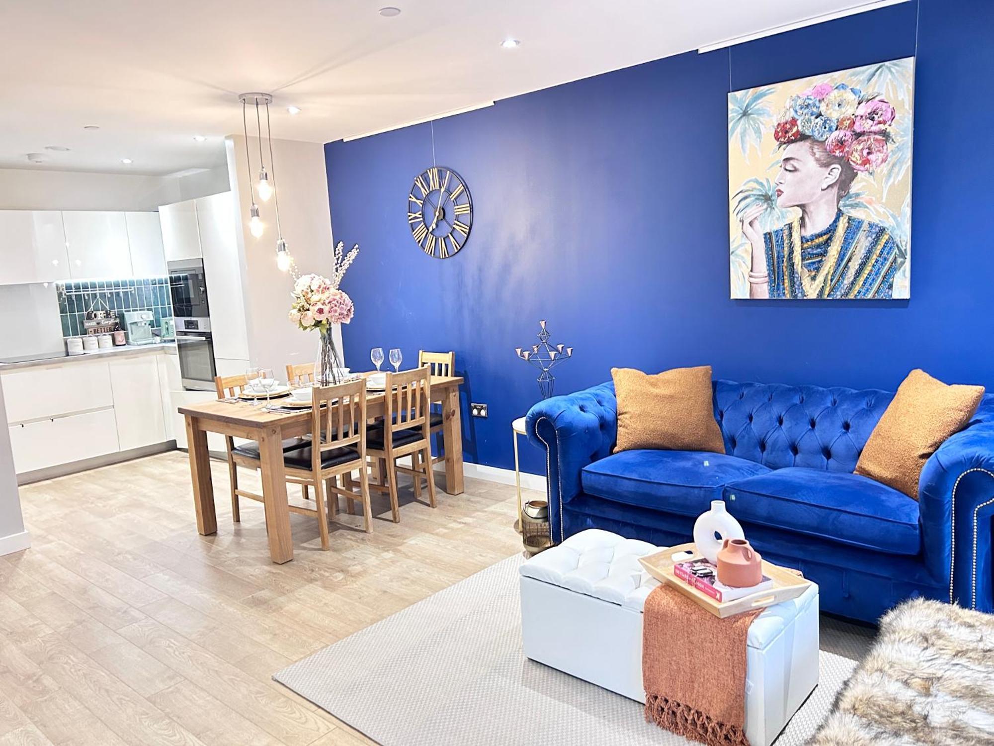 Apartment Canary Wharf, Sleeps 4, Fast Wifi, Gym, Prime Location London