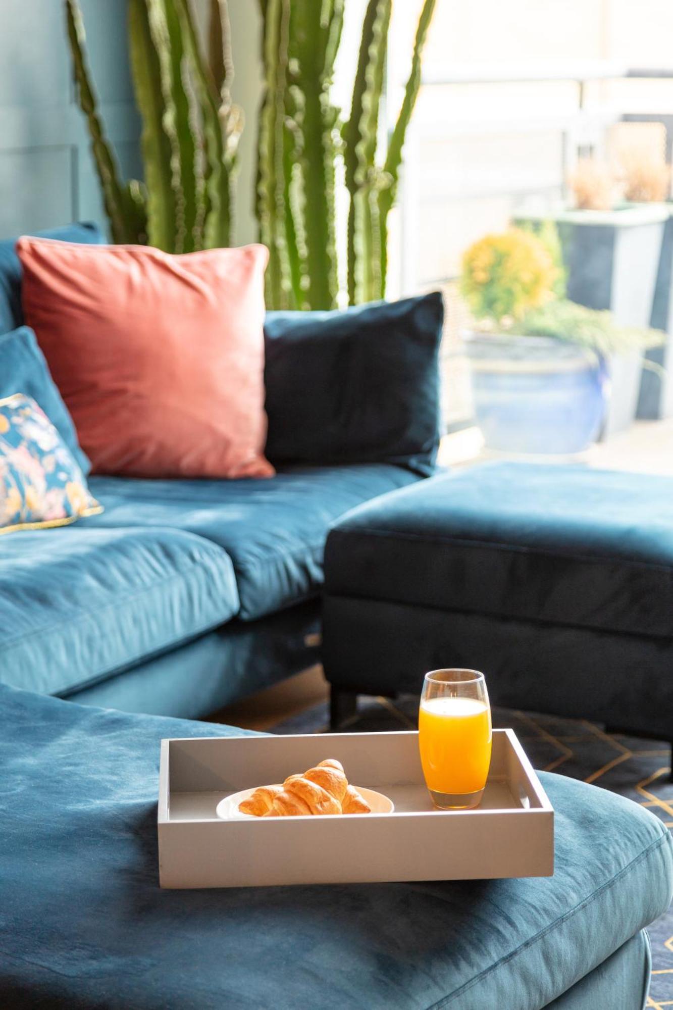 Excel, O2, Canary Wharf, Airport - Free Parking * Londen