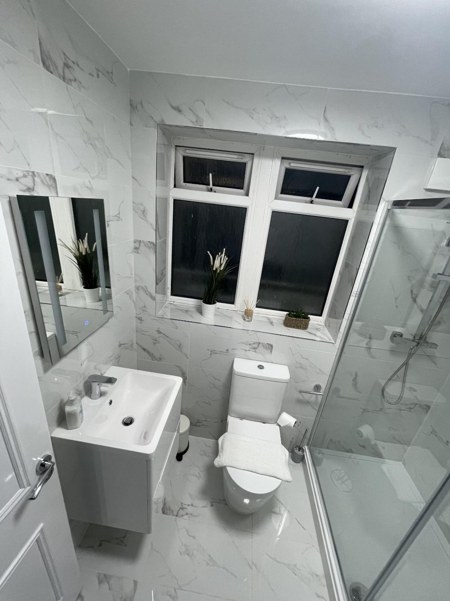 Appartement Deluxe - Next To Kings Cross - Eurostar & Euston Station Londen